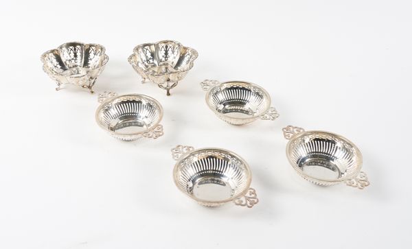 A SET OF FOUR SILVER TWIN HANDLED BONBON DISHES AND A PAIR OF SILVER BONBON DISHES (6)