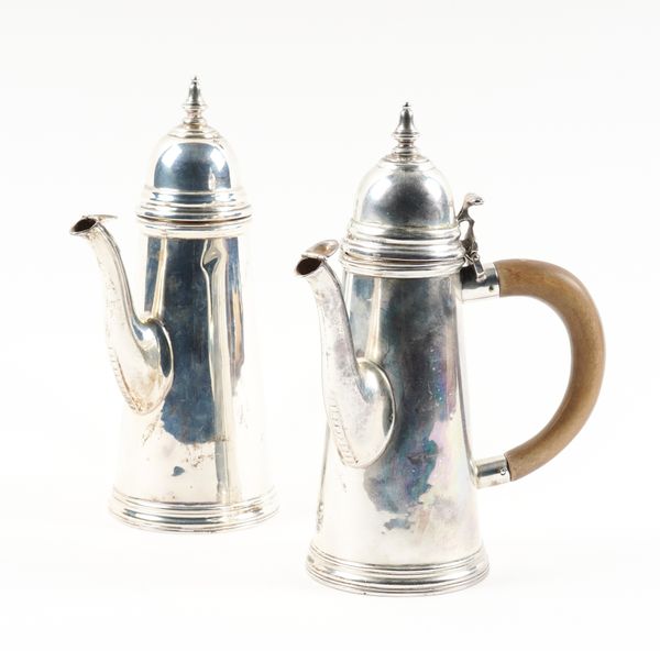 A SILVER TWO PIECE CAFÉ AU LAIT SET (2)