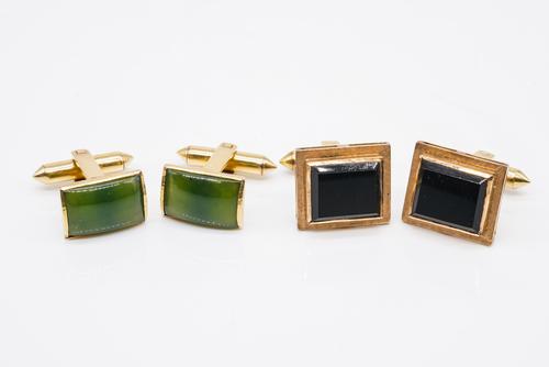 TWO PAIRS OF CUFFLINKS