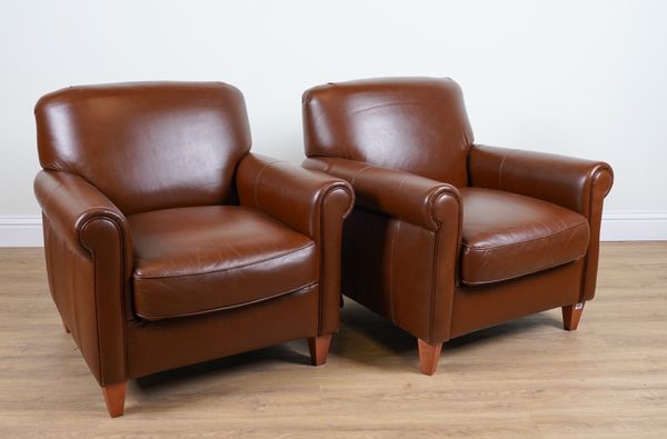 A PAIR OF 20TH CENTURY TAN LEATHER UPHOLSTERED ARMCHAIRS (2)