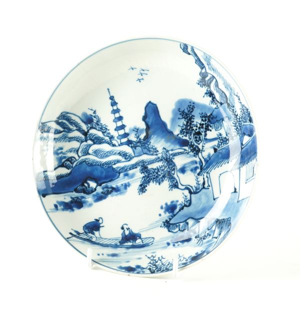 A CHINESE BLUE AND WHITE PLATE