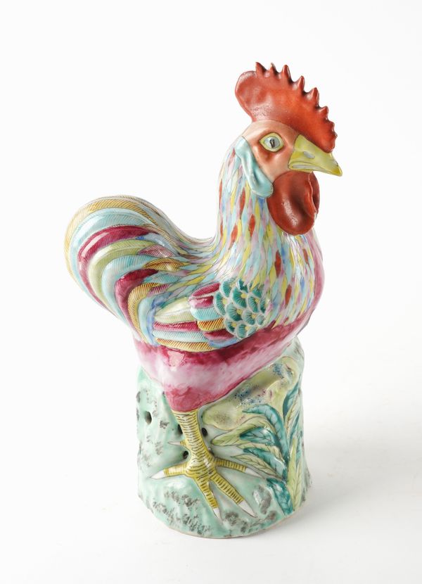 A CHINESE FAMILLE ROSE FIGURE OF A COCKEREL