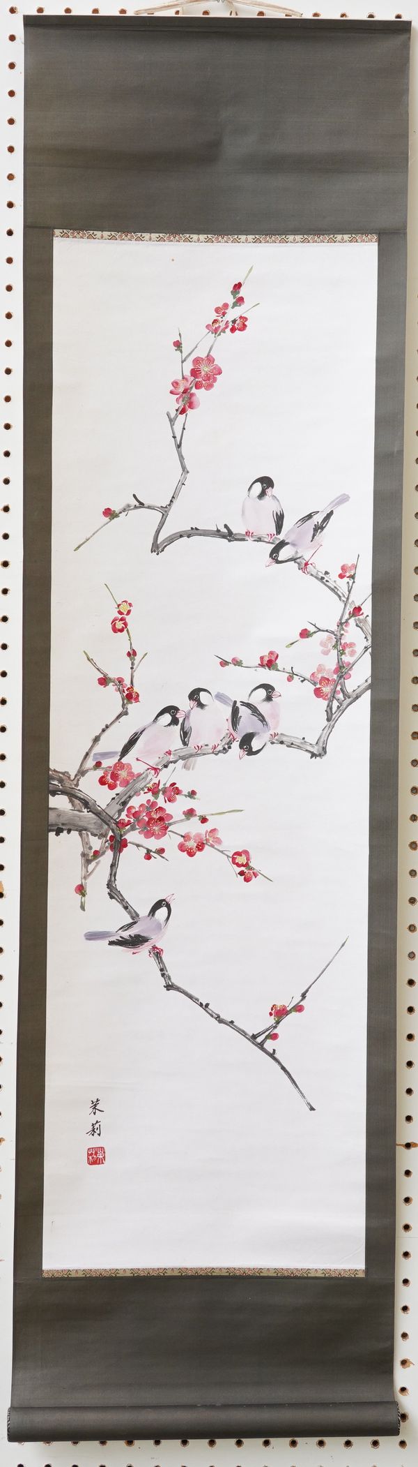 SEVEN CHINESE SCROLL PAINTINGS ON PAPER (7)