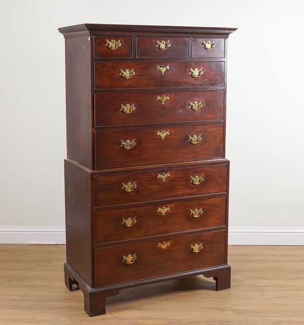 AN 18TH CENTURY MAHOGANY NINE DRAWER CHEST ON CHEST