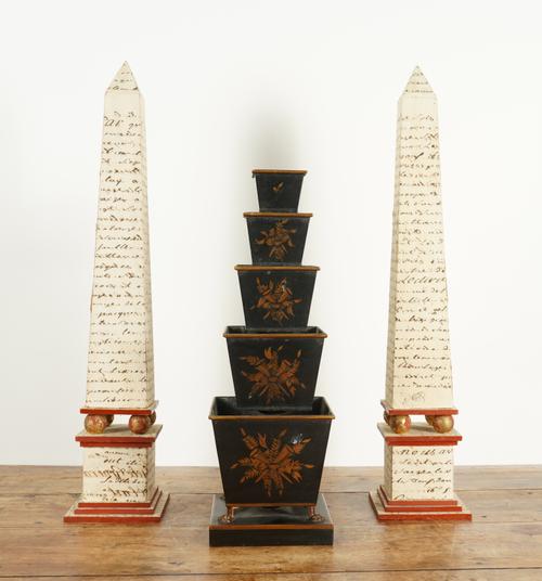 A CHINOISERIE PARCEL-GILT DECORATED TOLE PEINTE JARDINIERE AND A PAIR OF OBELISKS (3)