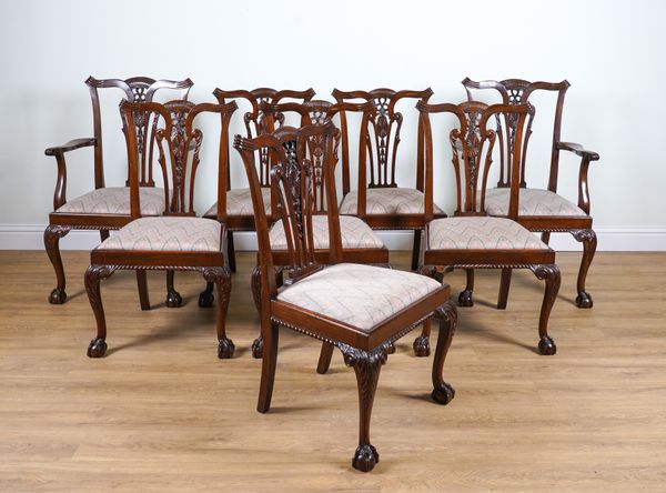 A SET OF EIGHT MID 18TH CENTURY STYLE MAHOGANY DINING CHAIRS (8)