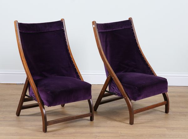 ATCRAFT; A PAIR OF MID 20TH CENTURY BEECH FRAMED FOLDING CHAIRS (2)