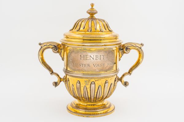 A SILVER GILT CHESTER VASE TWIN HANDLED TROPHY CUP AND COVER