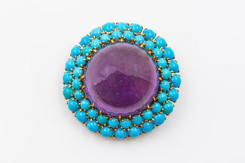 MONTURE CARTIER - AN AMETHYST AND TURQUOISE BROOCH