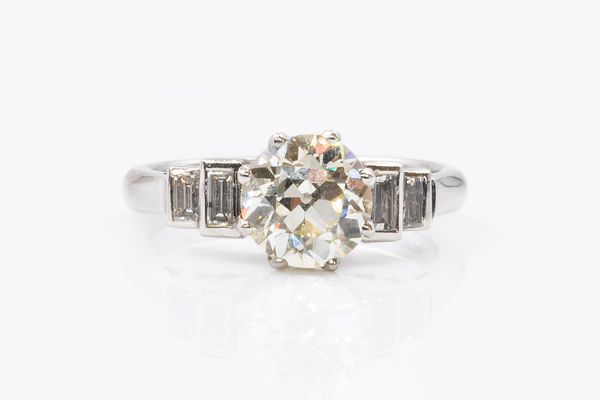 A 1.92 CARAT ART DECO STYLE DIAMOND RING