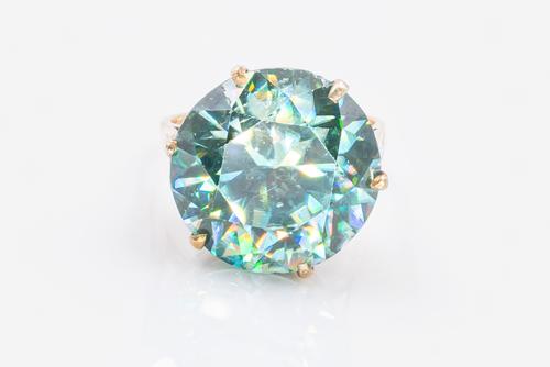 A ZIRCON COCKTAIL RING