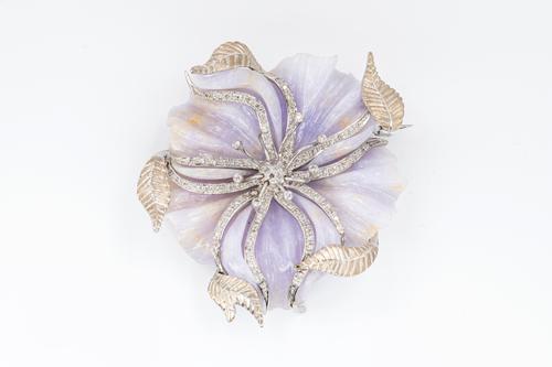 A DIAMOND AND JADE FLOWER BROOCH