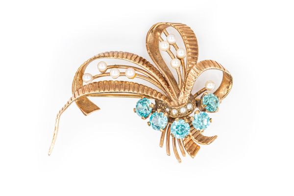 A ZIRCON AND PEARL SPRAY BROOCH