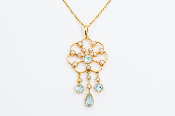 AN EDWARDIAN AQUAMARINE AND PEARL PENDANT