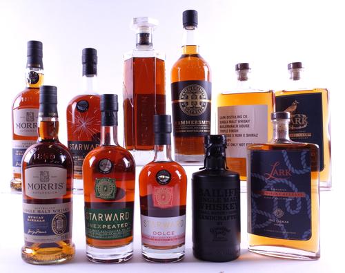 11 BOTTLES WHISKY/WHISKEY