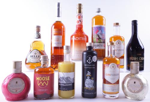12 BOTTLES LIQUEURS