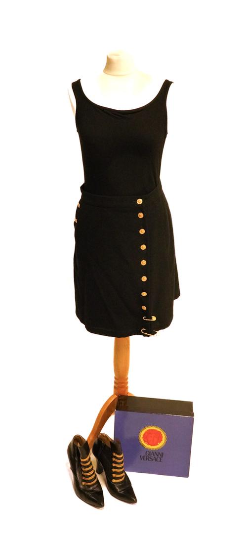 GIANNI VERSACE: A PAIR OF BLACK LEATHER ANKLE BOOTS, SKIRT AND ACCESSORIES (QTY)