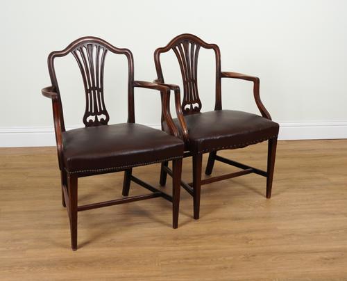 A PAIR OF GEORGE III MAHOGANY OPEN ARMCHAIRS (2)
