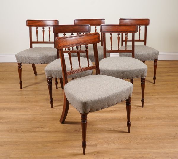 A SET OF SIX REGENCY MAHOGANY BAR BACK DINING CHAIRS (6)