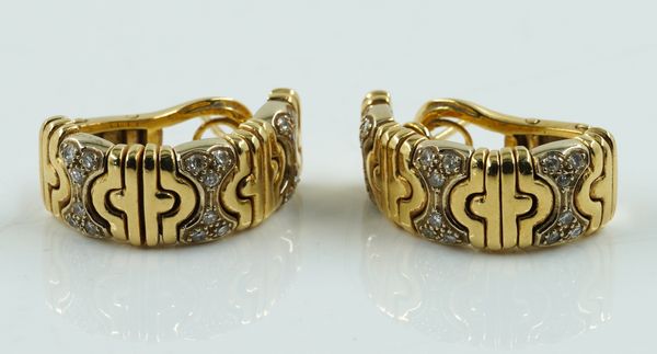 A PAIR OF GOLD DIAMOND HOOP EARRINGS