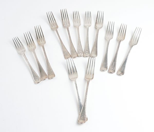 THIRTEEN SILVER FEATHER EDGED OLD ENGLISH PATTERN TABLE FORKS (13)