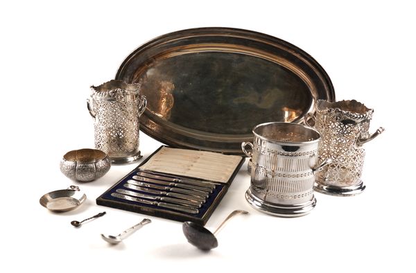 A GROUP OF FOREIGN AND PLATED WARES (11)