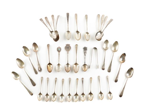 A GROUP OF SILVER AND FOREIGN TABLE FLATWARE (QTY)