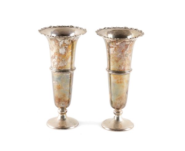 A PAIR OF SILVER VASES (2)