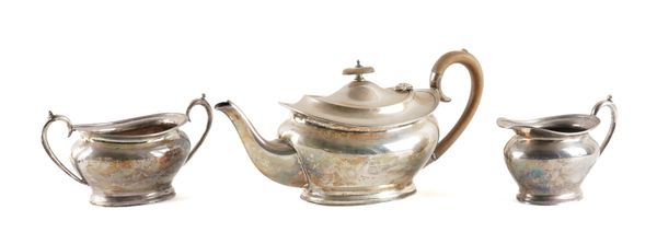 A SILVER THREE PIECE TEA SET (3)