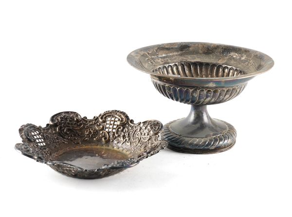 A SILVER SHAPED CIRCULAR DISH AND A SILVER PEDESTAL BOWL (2)