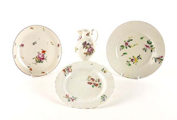 A SMALL GROUP OF CONTINENTAL PORCELAIN