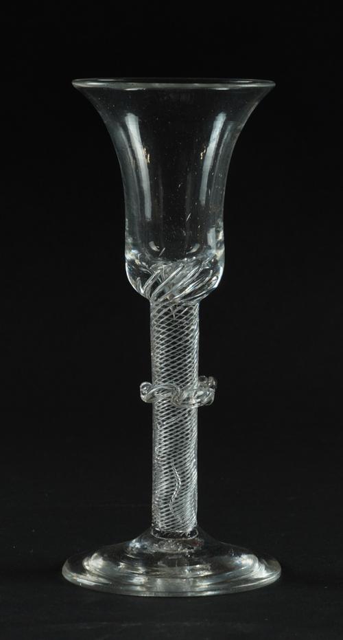AN AIRTWIST WINE GLASS