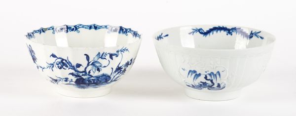 A WORCESTER BLUE AND WHITE PRESS MOULDED BOWL