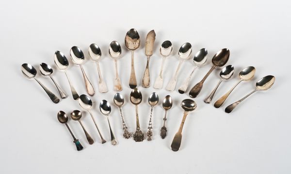 A GROUP OF SILVER AND FOREIGN FLATWARE (24)