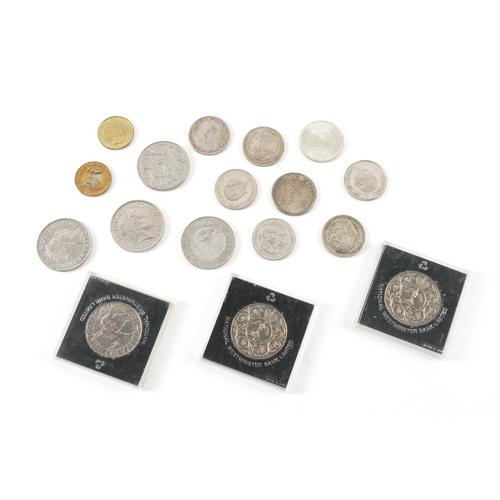 TEN DANISH COINS AND SEVEN BRITISH CROWNS (17)