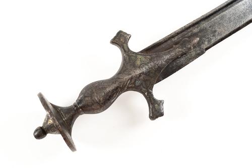 AN ISLAMIC SABRE WITH KOFTGARI HILT
