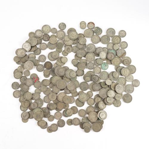A COLLECTION OF BRITISH PRE-DECIMAL, PRE-1947 SILVER COINAGE