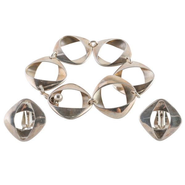 A GEORG JENSEN 190 BRACELET AND A PAIR OF EARRINGS (3)