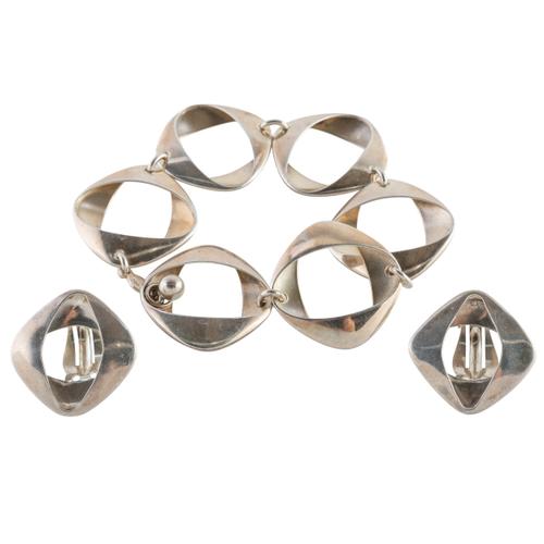 A GEORG JENSEN 190 BRACELET AND A PAIR OF EARRINGS (3)