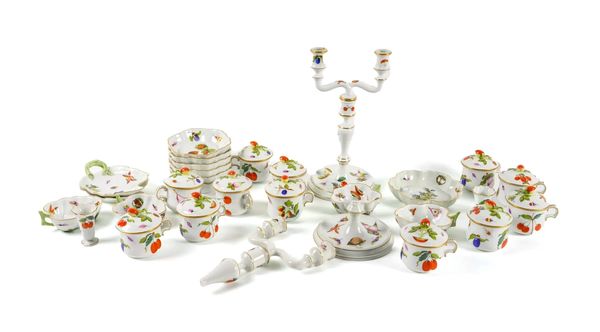 A GROUP OF HEREND `MARKET GARDEN' PATTERN PORCELAIN (42)