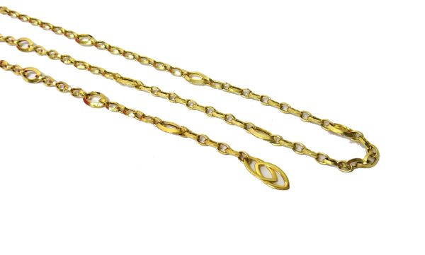 A 9ct gold Italian necklace, in a vary sized oval link design, on a sprung hook shaped clasp, length 61cm and a 9ct gold Italian bracelet, in a matchi