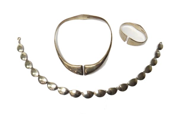 A silver necklace, in a curved panel shaped link design, detailed 950, a collar necklace, in a twin section form, detailed EXICN 925, with a sprung hi