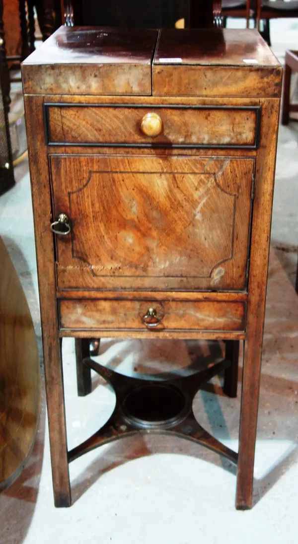 A 19th century mahogany gentleman's wash stand.