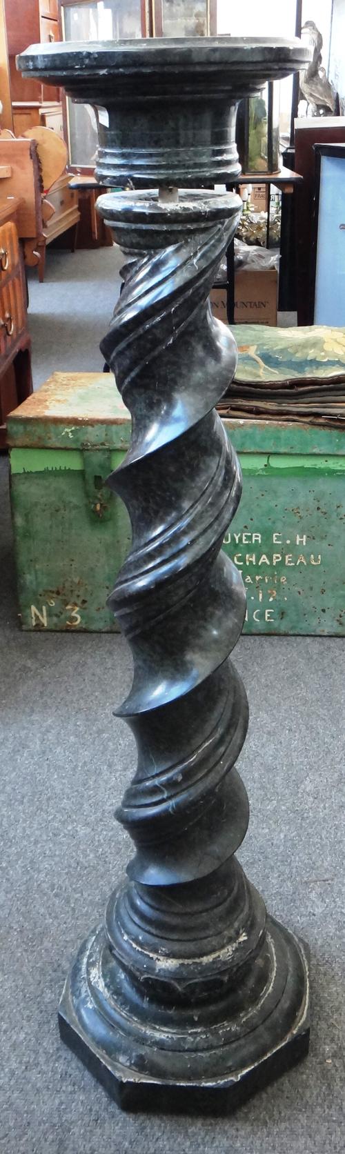 A Victorian green marble jardiniere stand, late 19th century, with spiral twist column and octagonal base (a.f), 108cm high.