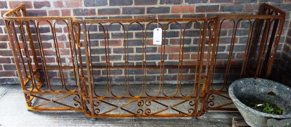An early 20th century wrought iron breakfront balcony/balustrade, 213cm wide.