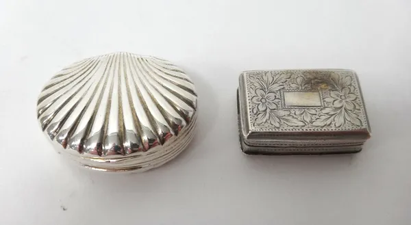 A silver oval vinaigrette, of scallop shell form, Birmingham (date indistinct) and a William IV silver rectangular vinaigrette, with floral and foliat