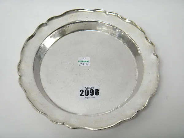 A South American shaped circular dish, diameter 20cm, weight 344 gms.