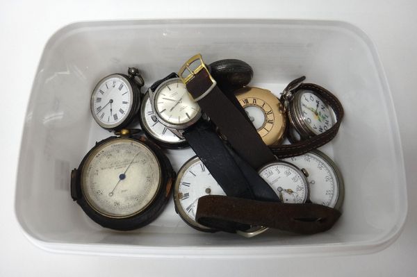 A gentleman's gilt metal cased, keyless wind, half hunting cased pocket watch, a gentleman's silver cased openfaced pocket watch, London 1884, two fur