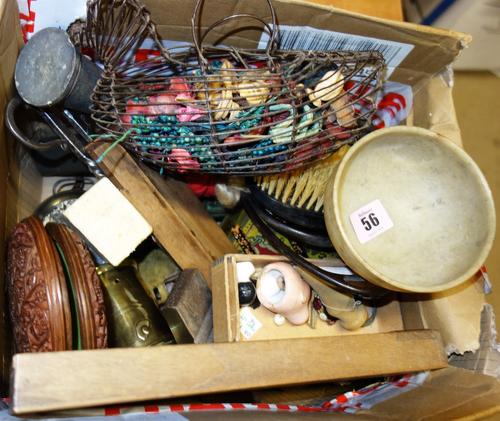 A box of miscellaneous small works of art. (qty)