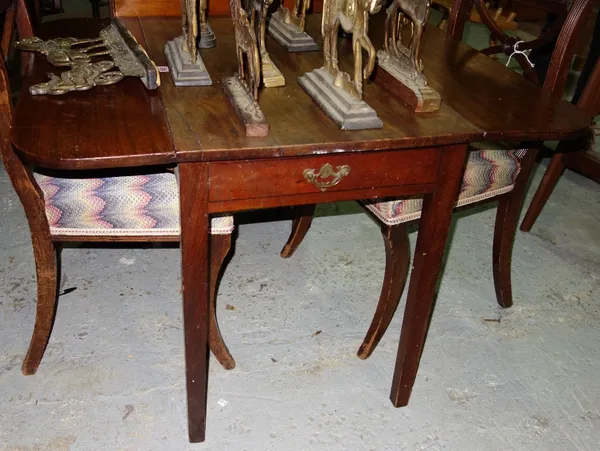 A mahogany drop flap Pembroke table, 81cm.
